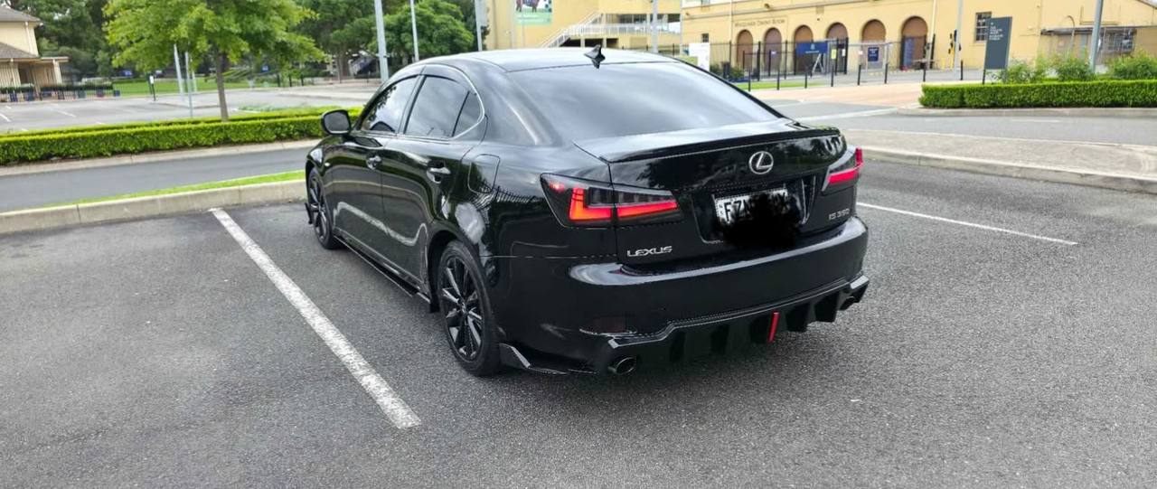 2008 Lexus IS350 - Image 6