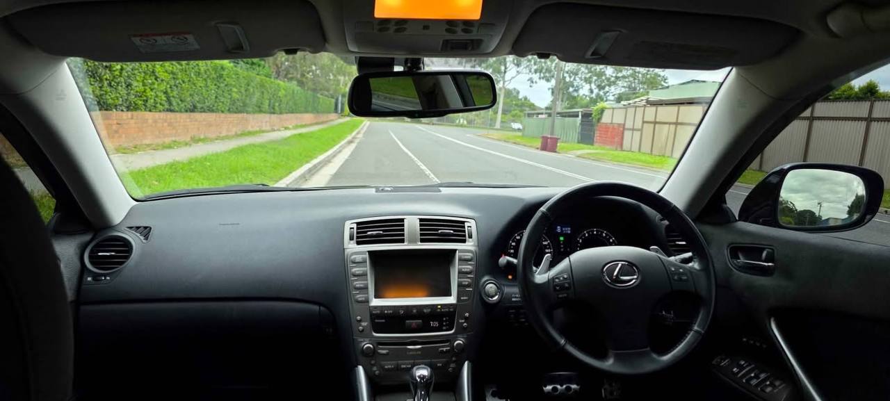 2008 Lexus IS350 - Image 3