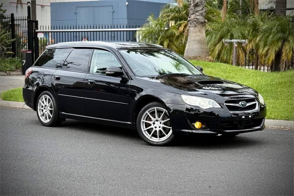 2009 Subaru Legacy Sedan - Image 8