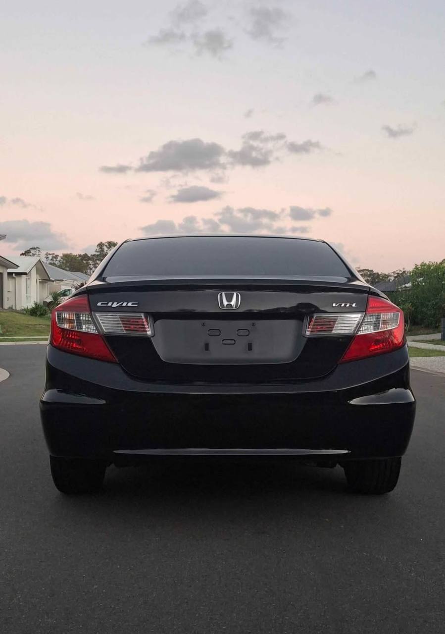 2012 Honda Civic - Image 4