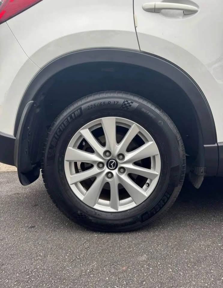 2013 Madza CX5 - Image 9
