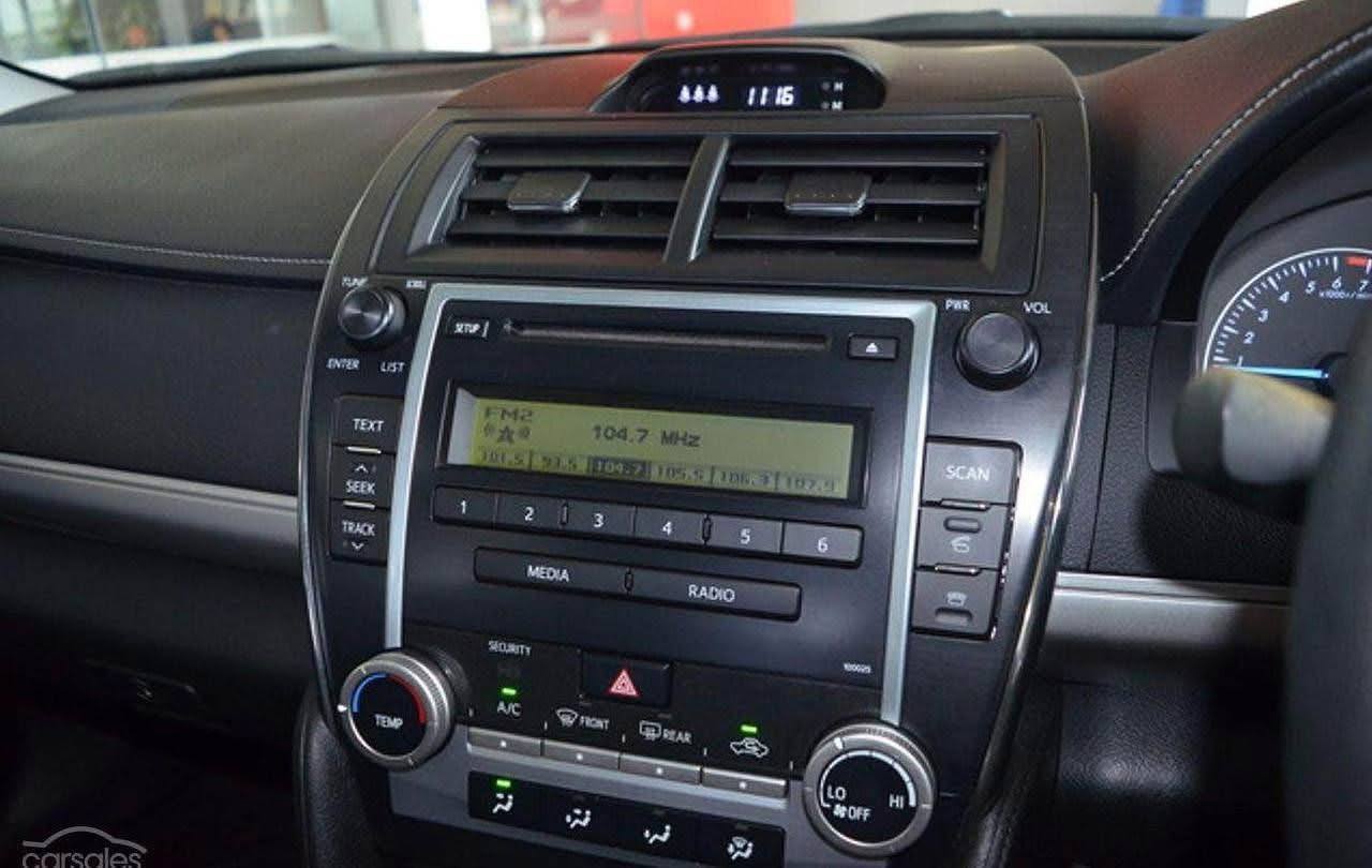 2013 TOYOTA Camry Altise - Image 6