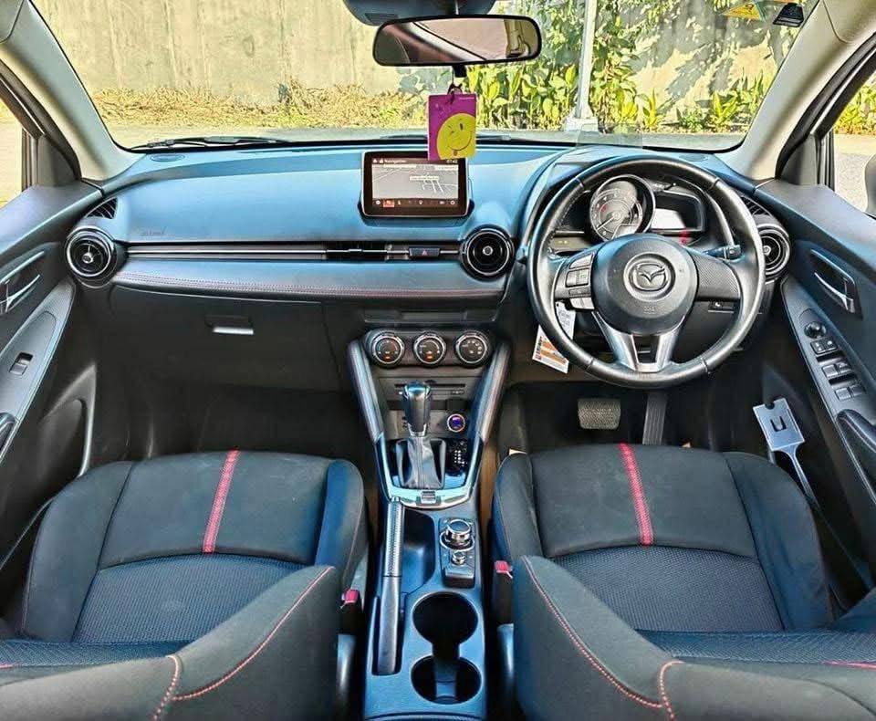 2015 Mazda 2 GT - Image 3