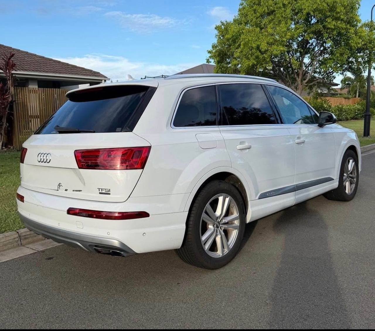 2016 Audi q7 - Image 5
