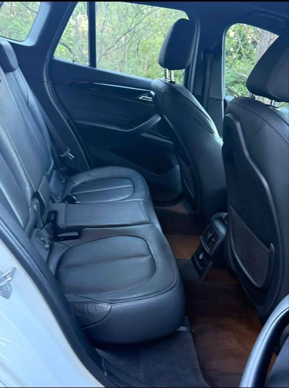 2016 BMW X1 xDrive25i - Image 5