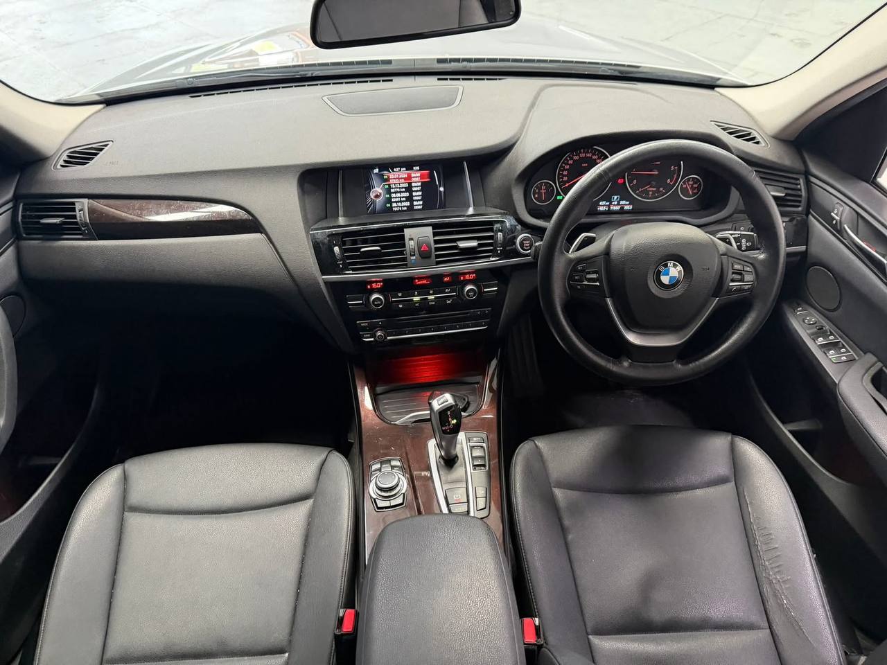 2016 BMW X3 xDrive20d (F25 LCI) - Image 5
