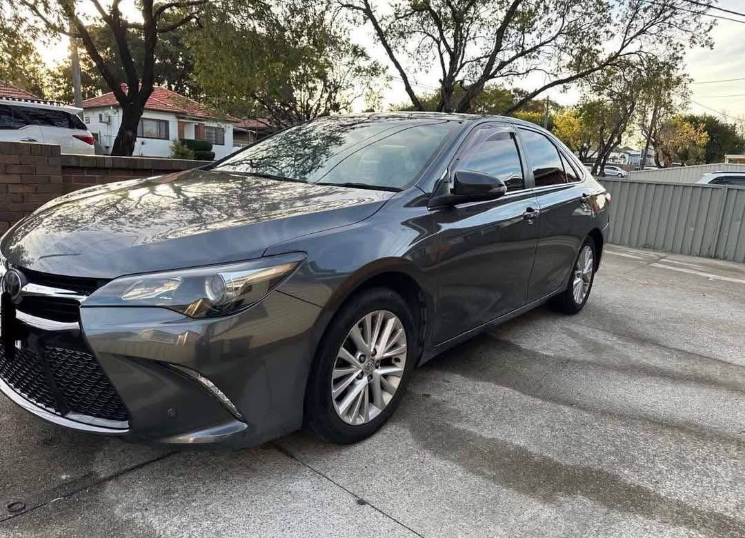 2016 Toyota Camry Atara SL - Image 6