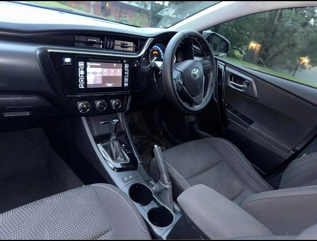 2016 Toyota Corolla sport automatic - Image 8