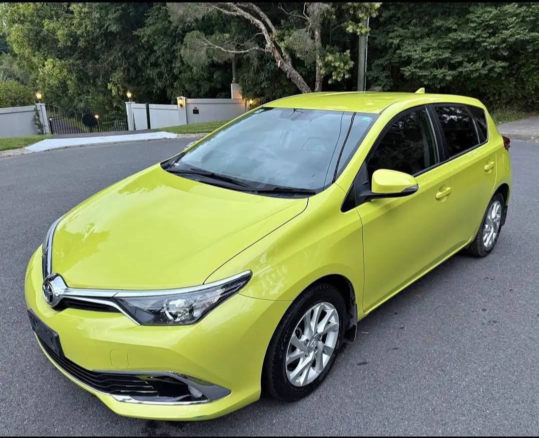 2016 Toyota Corolla sport automatic