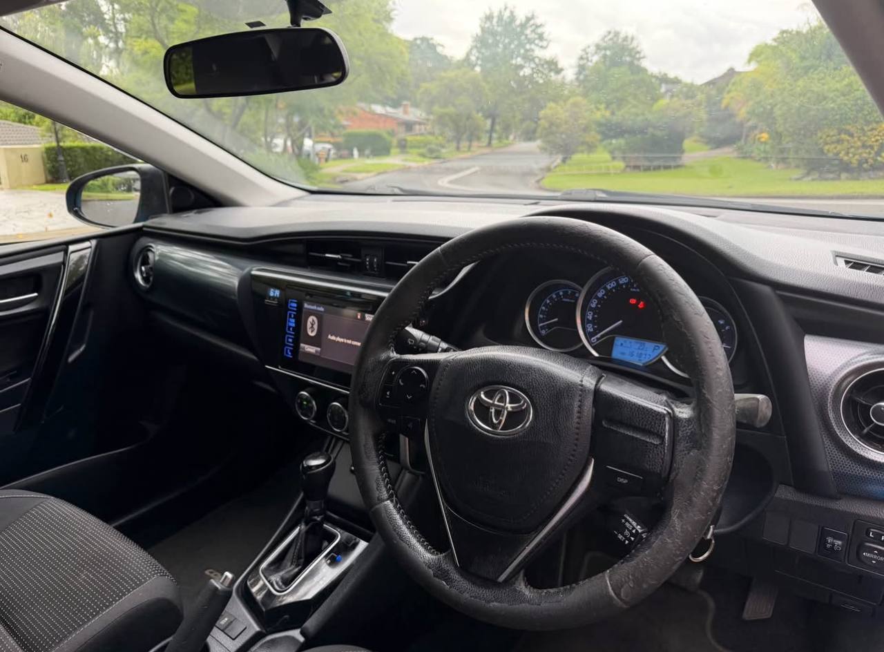 2017 Toyota Corolla Ascent Sport - Image 4