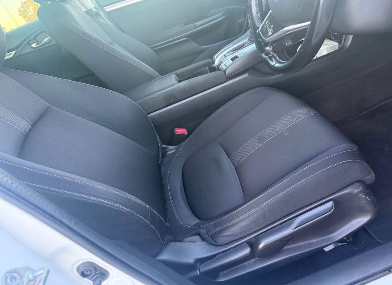 2018 Honda Civic vti-L - Image 6