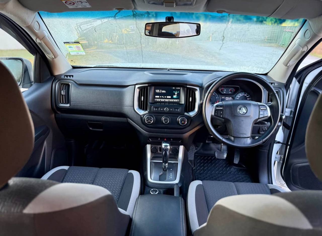 2019 HOLDEN COLORADO LX DUAL CAB - Image 10