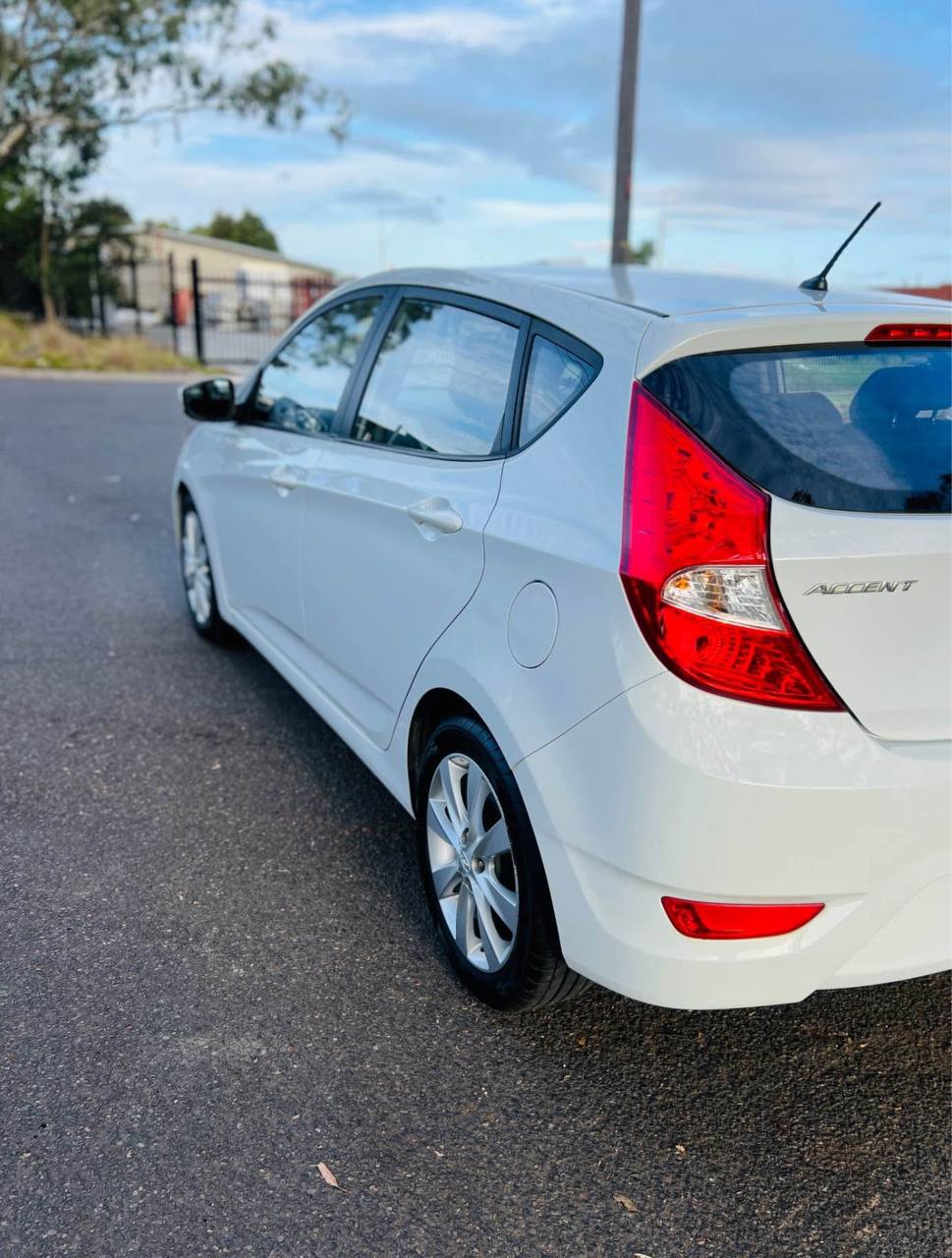 2019 Hyundai Accent - Image 5