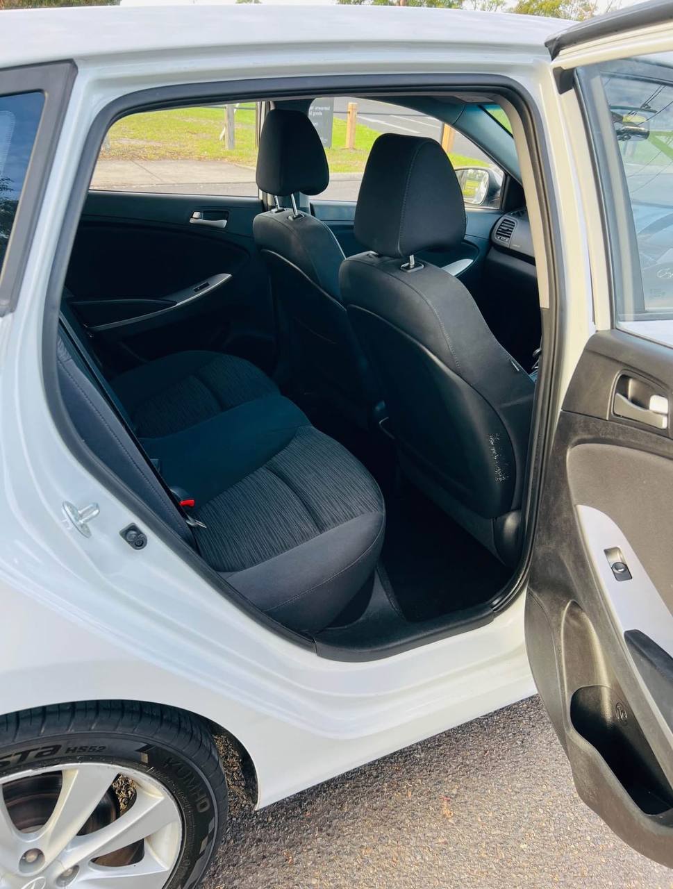 2019 Hyundai Accent - Image 8