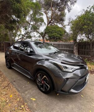 2019 Toyota CH-R hybrid,