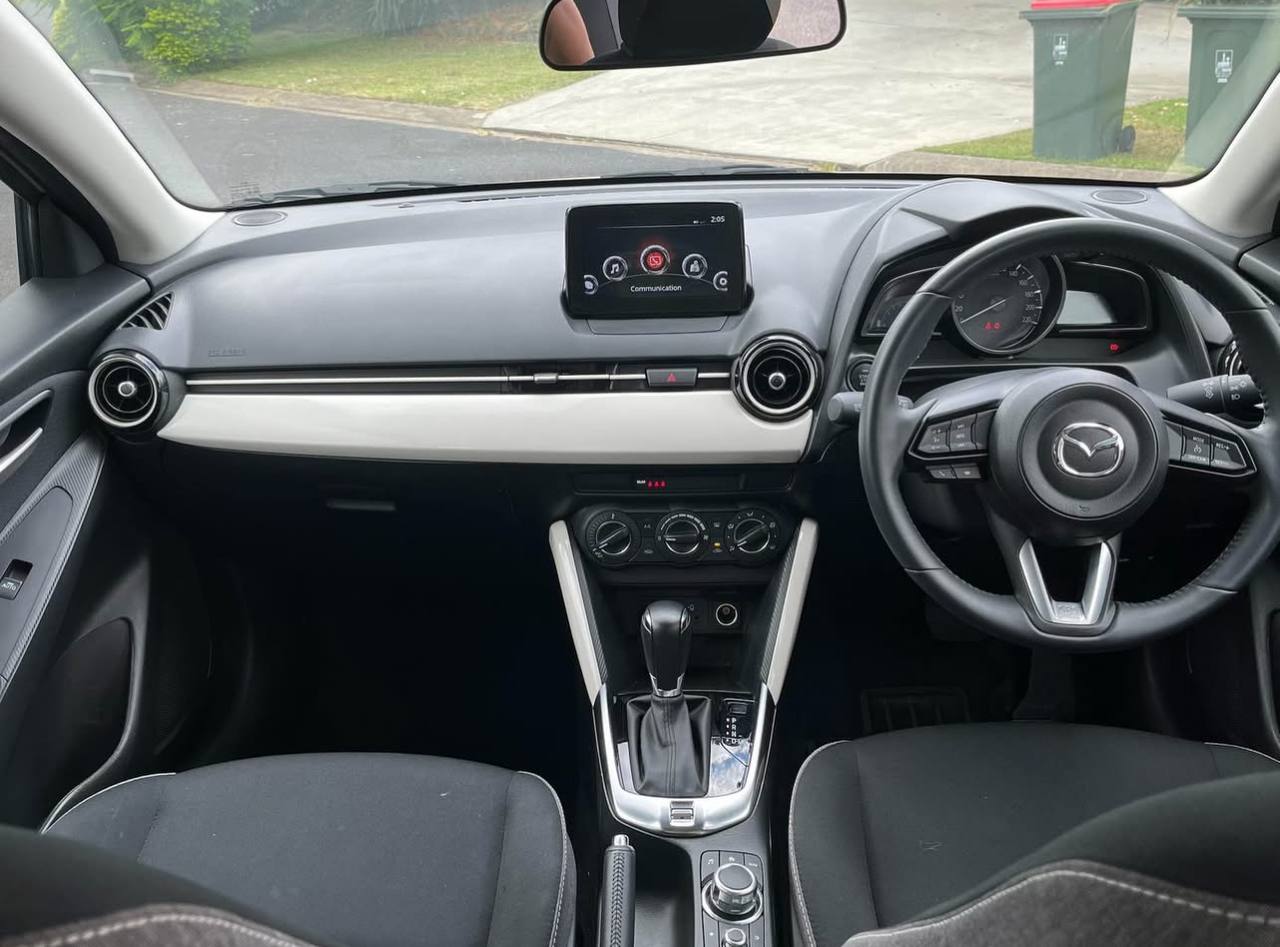 2023 Mazda 2 - Image 10