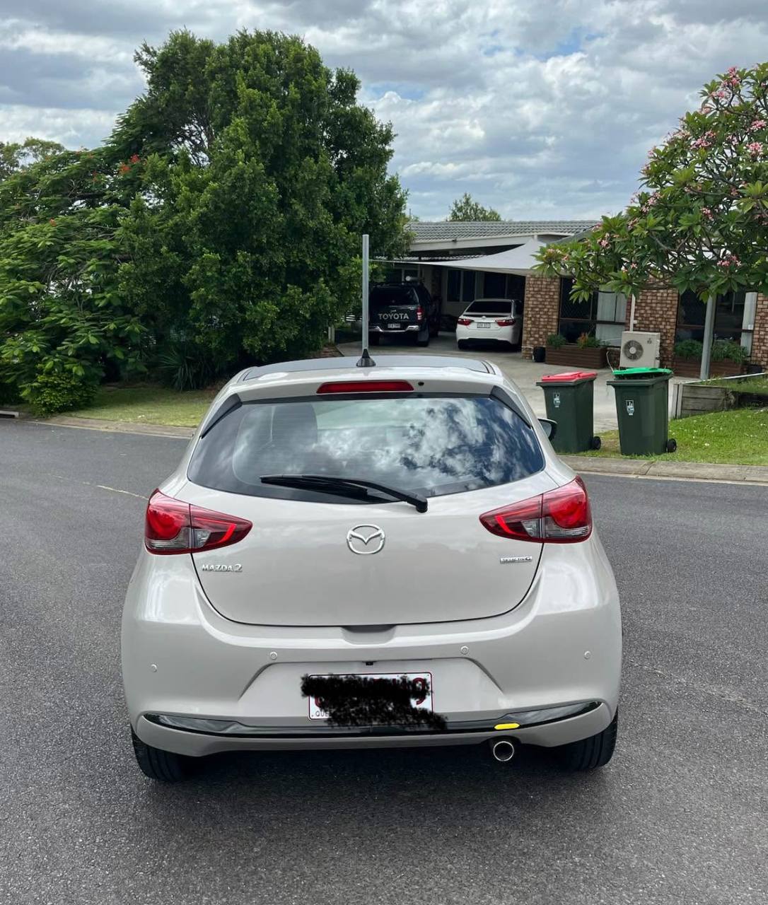 2023 Mazda 2 - Image 4
