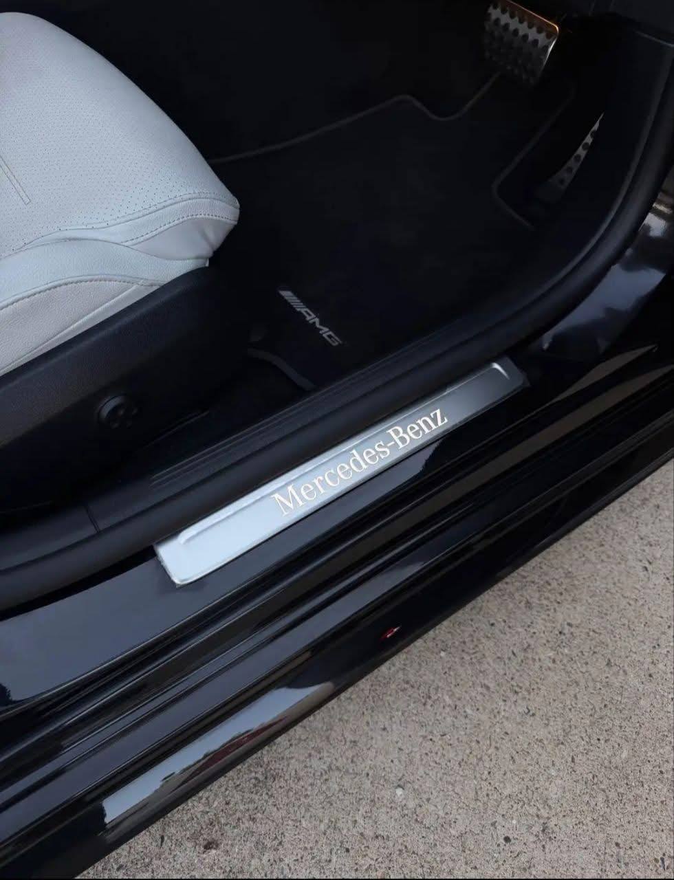 2024 Mercedes-Benz C-Class C200 Night Edition AMG Sport Package. - Image 2