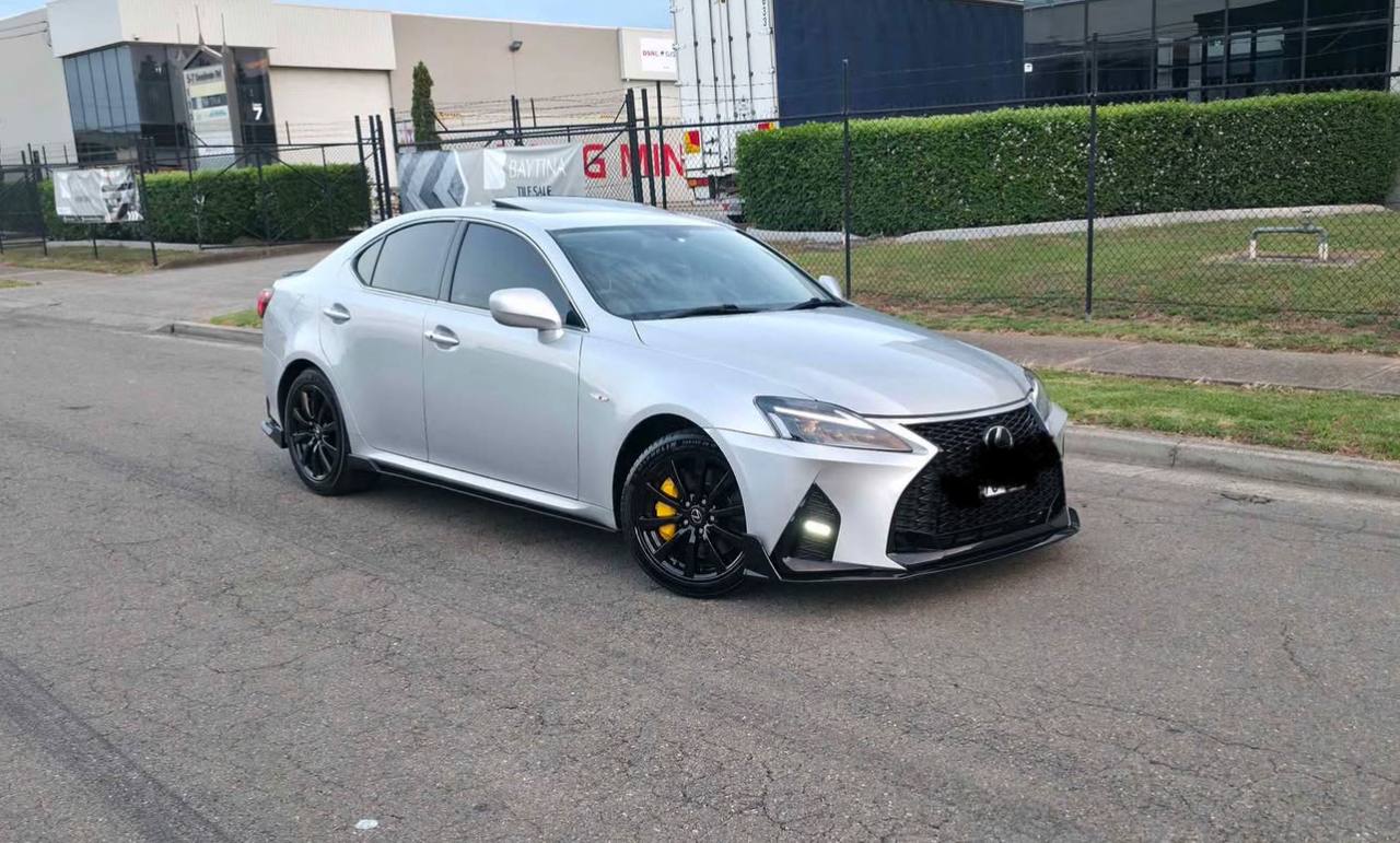 Lexus IS350 JDM - Image 2