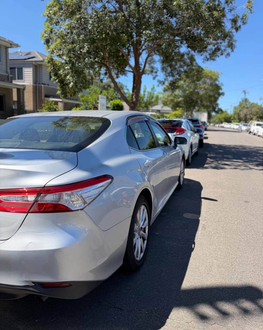 Toyota Camry 2019 - Image 9