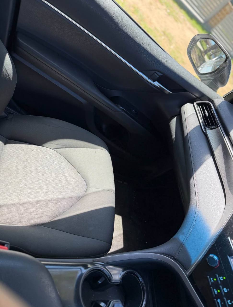 Toyota Camry 2019 - Image 6