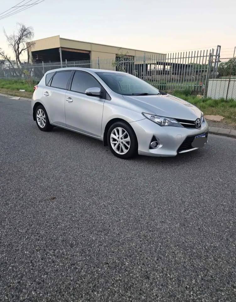 Toyota corolla Sports 2013 - Image 2