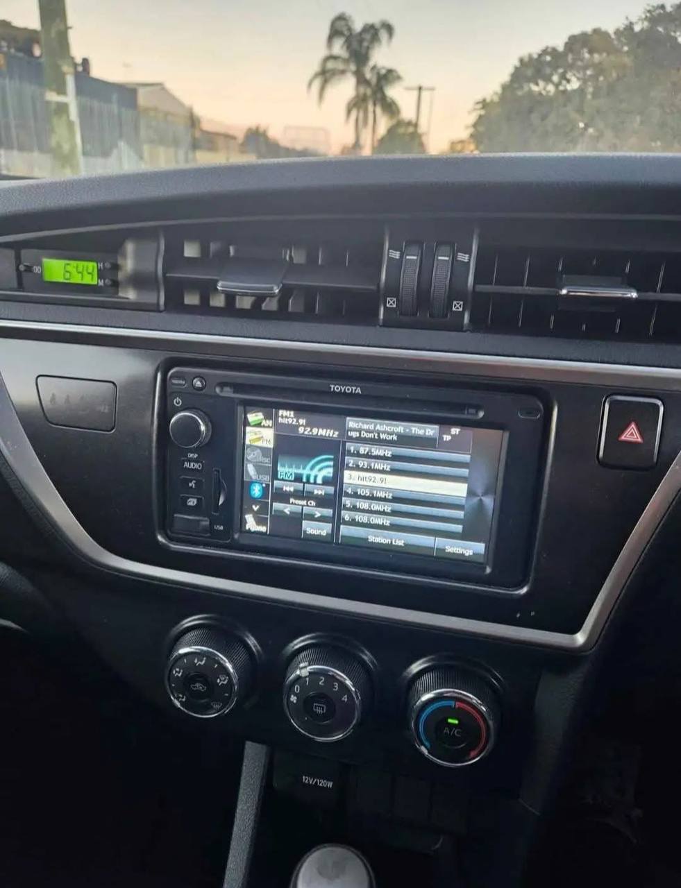 Toyota corolla Sports 2013 - Image 9