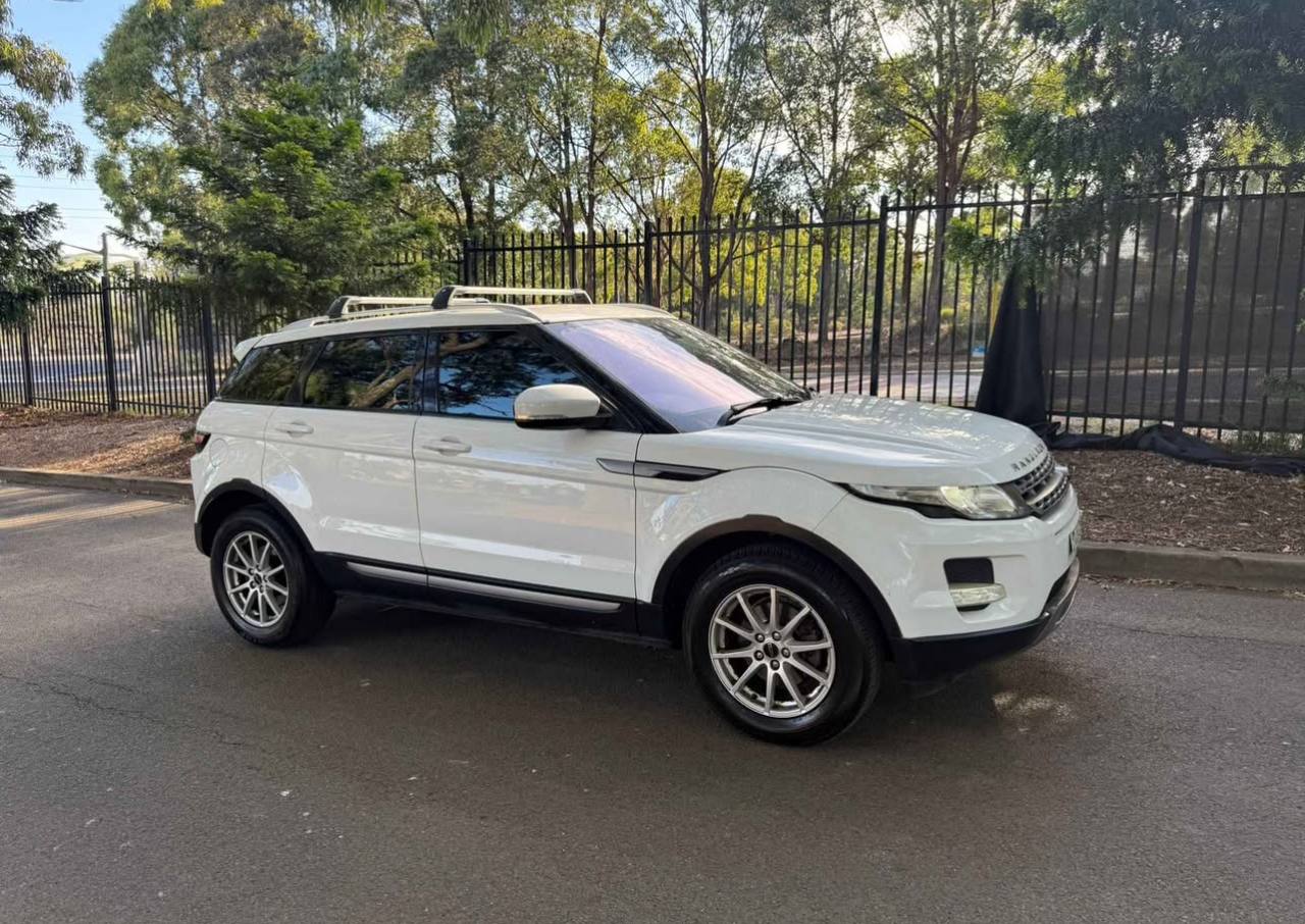 2012 Land Rover Range Rover Evoque - Image 8